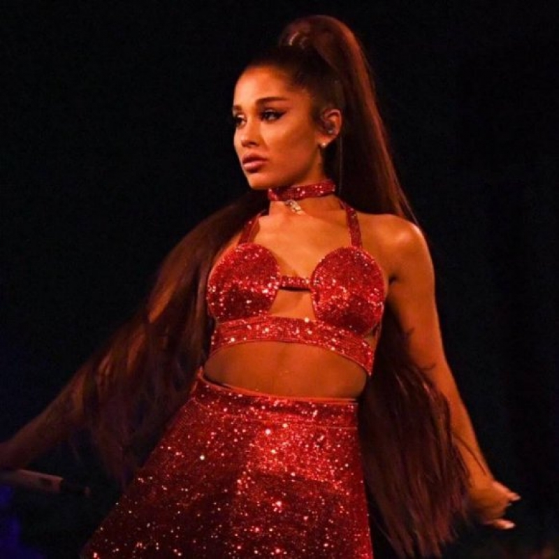 Ariana Grande Image